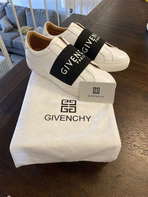 givenchy vs chanel|what do Givenchy wear.